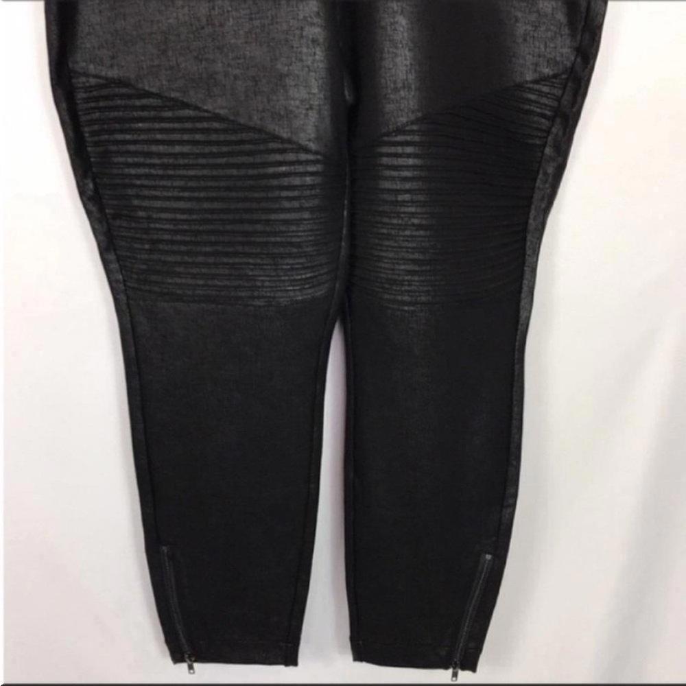 Torrid Womens High‎ Rise Faux Leather Skinny Pants Black Size 2 - Picture 6 of 9